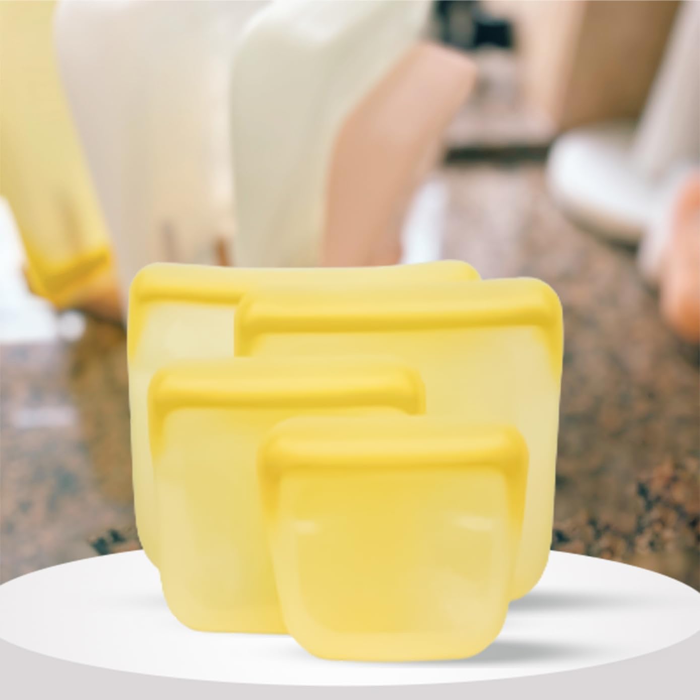 purifyou Set of 5 Reusable Silicone Storage Snack Bags 6oz / 16oz / 32oz / 64oz Self-Seal Food Storage Container for Fruits, Vegetables, Sandwiches, Dishwasher Safe & Leak-free (PastelYellow, 64oz)