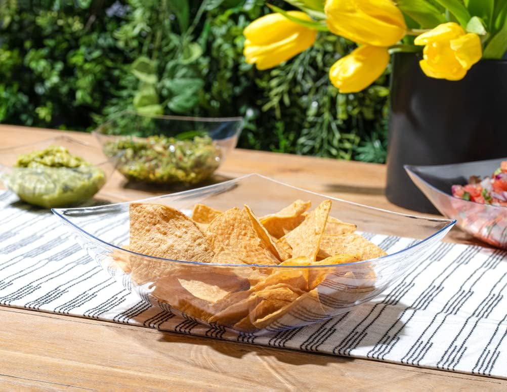 Posh Setting - Clear Plastic Serving Bowls (64oz - 4 Pack) Square, Disposable, Candy & Fruit Bowls for Party Table, Candy Containers