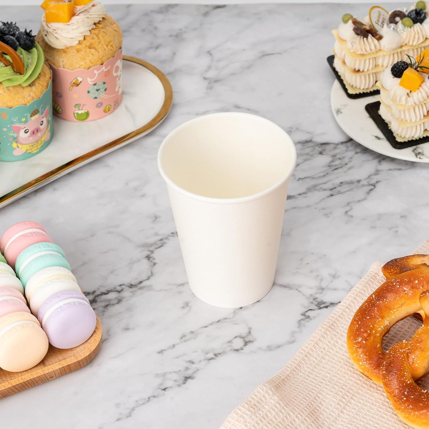 YEEHAW 100 Pack 12oz Coffee Cups with Lids, White Disposable Paper Cups, to Go Coffee Cups for Cafes, Party, and Office