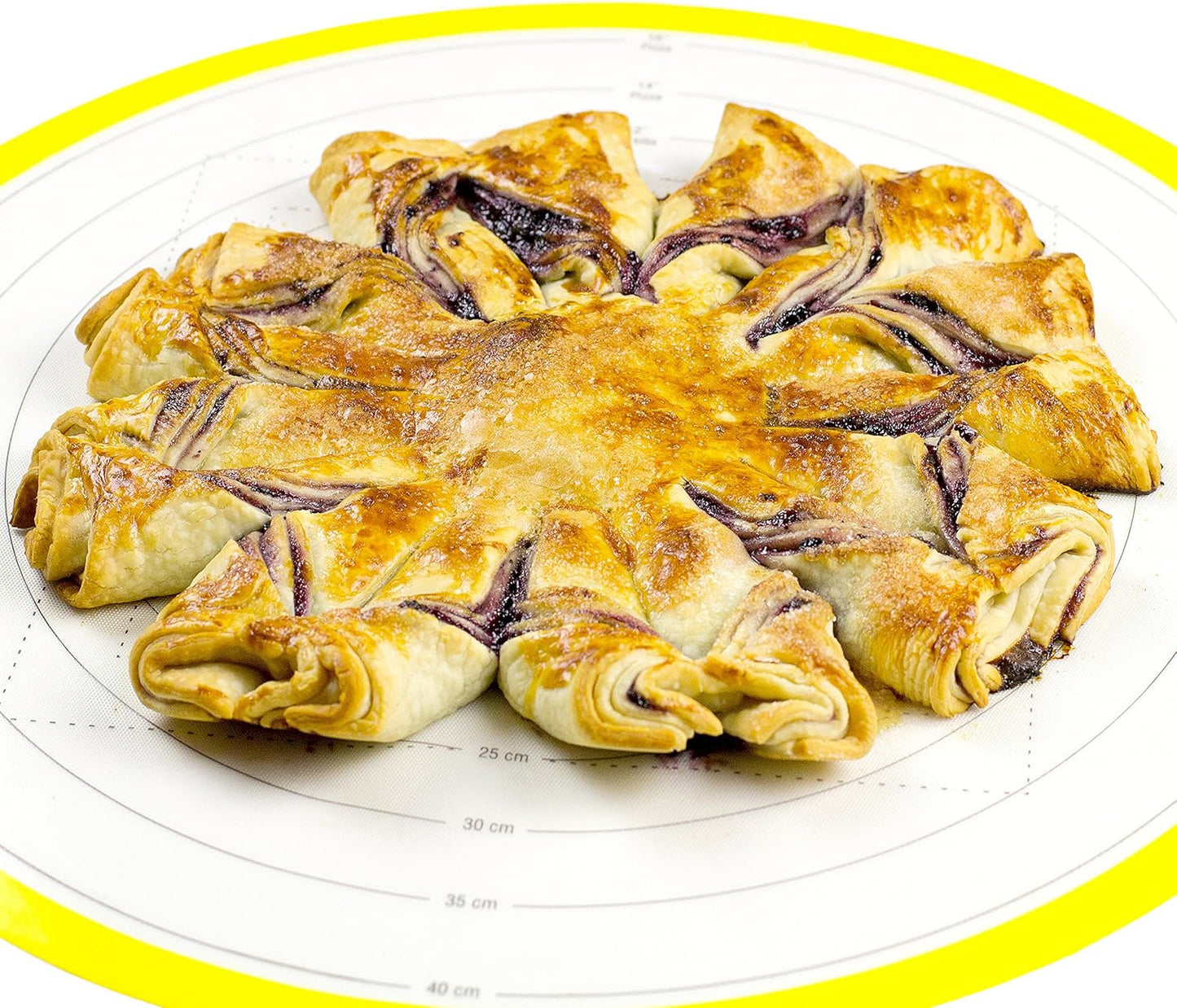 17.75 Inch Round Silicone Pastry Mat | Non Stick BPA-Free | Metric & Imperial Guides | Oven Microwave Freezer Dishwasher Safe - 450 °F to -40 °F